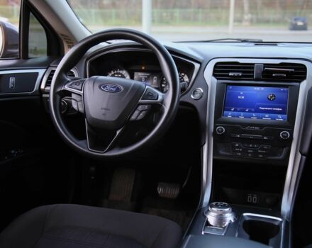 Серый Форд Фьюжн, объемом двигателя 2.5 л и пробегом 168 тыс. км за 10700 $, фото 9 на Automoto.ua