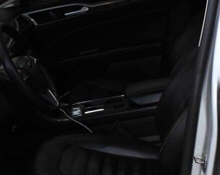 Сірий Форд Фьюжен, об'ємом двигуна 2 л та пробігом 200 тис. км за 10299 $, фото 9 на Automoto.ua