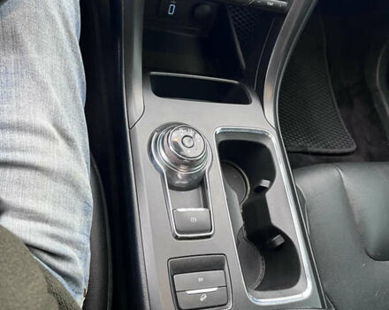 Сірий Форд Фьюжен, об'ємом двигуна 2 л та пробігом 172 тис. км за 14500 $, фото 16 на Automoto.ua