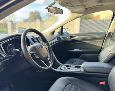 Форд Фьюжен 2016 у Чернівцях на Automoto.ua Сірий Форд Фьюжен, об'ємом двигуна 2.5 л та пробігом 197 тис. км за 11300 $, фото 11 на Automoto.ua