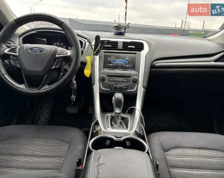 Серый Форд Фьюжн, объемом двигателя 2.49 л и пробегом 210 тыс. км за 10700 $, фото 5 на Automoto.ua