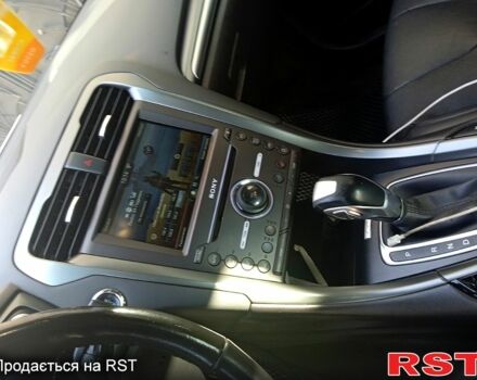 Серый Форд Фьюжн, объемом двигателя 2 л и пробегом 229 тыс. км за 13750 $, фото 7 на Automoto.ua