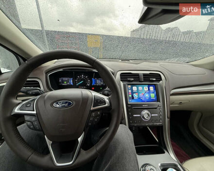 Серый Форд Фьюжн, объемом двигателя 2 л и пробегом 92 тыс. км за 17200 $, фото 12 на Automoto.ua