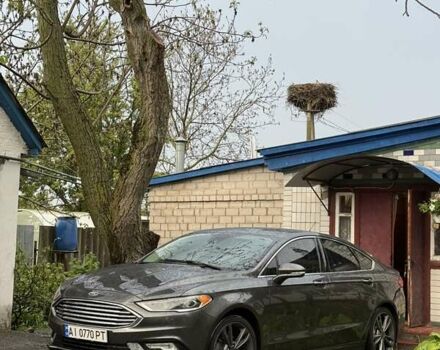 Сірий Форд Фьюжен, об'ємом двигуна 2 л та пробігом 121 тис. км за 13800 $, фото 3 на Automoto.ua