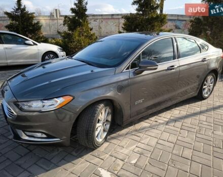 Сірий Форд Фьюжен, об'ємом двигуна 2 л та пробігом 186 тис. км за 12800 $, фото 1 на Automoto.ua