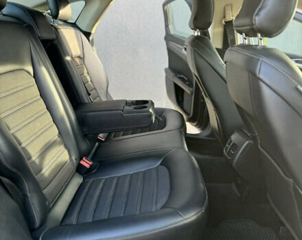 Форд Фьюжен 2016 у Чернівцях на Automoto.ua Сірий Форд Фьюжен, об'ємом двигуна 2.5 л та пробігом 197 тис. км за 11300 $, фото 7 на Automoto.ua