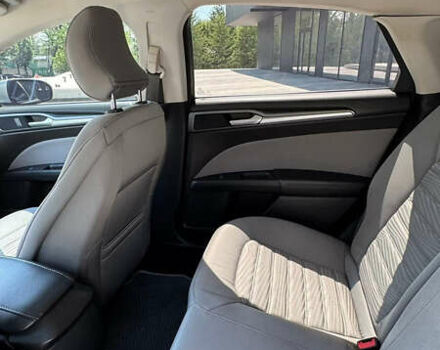 Серый Форд Фьюжн, объемом двигателя 2.49 л и пробегом 246 тыс. км за 8700 $, фото 6 на Automoto.ua