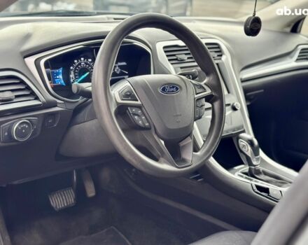 Форд Фьюжн 2016 в Киеве на Automoto.ua Серый Форд Фьюжн, объемом двигателя 0 л и пробегом 125 тыс. км за 11300 $, фото 9 на Automoto.ua
