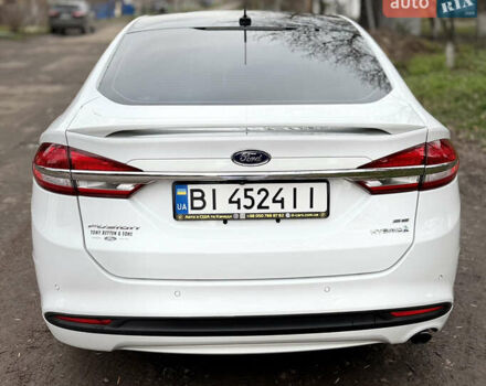 Сірий Форд Фьюжен, об'ємом двигуна 2 л та пробігом 200 тис. км за 14200 $, фото 4 на Automoto.ua