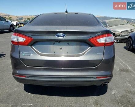 Серый Форд Фьюжн, объемом двигателя 2 л и пробегом 91 тыс. км за 2400 $, фото 5 на Automoto.ua