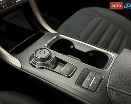 Сірий Форд Фьюжен, об'ємом двигуна 2 л та пробігом 75 тис. км за 12600 $, фото 14 на Automoto.ua