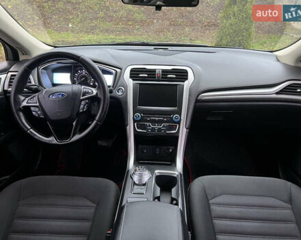 Сірий Форд Фьюжен, об'ємом двигуна 2.5 л та пробігом 243 тис. км за 9200 $, фото 18 на Automoto.ua