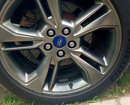 Серый Форд Фьюжн, объемом двигателя 2.7 л и пробегом 120 тыс. км за 14600 $, фото 6 на Automoto.ua