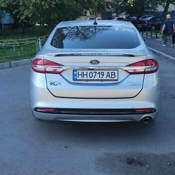 Серый Форд Фьюжн, объемом двигателя 2 л и пробегом 280 тыс. км за 13200 $, фото 1 на Automoto.ua