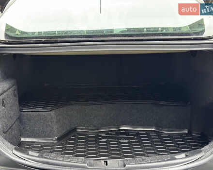 Сірий Форд Фьюжен, об'ємом двигуна 2 л та пробігом 75 тис. км за 12600 $, фото 10 на Automoto.ua