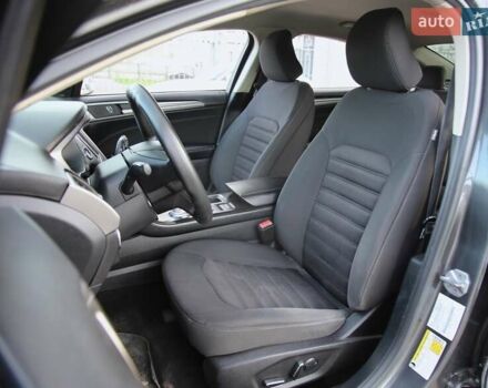 Серый Форд Фьюжн, объемом двигателя 2.49 л и пробегом 168 тыс. км за 10700 $, фото 6 на Automoto.ua