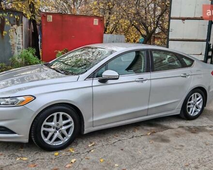 Серый Форд Фьюжн, объемом двигателя 2.49 л и пробегом 139 тыс. км за 9495 $, фото 2 на Automoto.ua