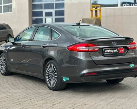 Серый Форд Фьюжн, объемом двигателя 2 л и пробегом 148 тыс. км за 16990 $, фото 6 на Automoto.ua