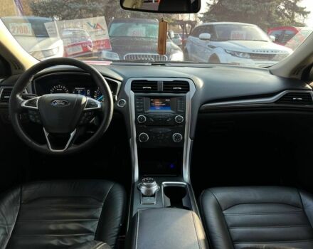 Сірий Форд Фьюжен, об'ємом двигуна 2 л та пробігом 200 тис. км за 10900 $, фото 10 на Automoto.ua