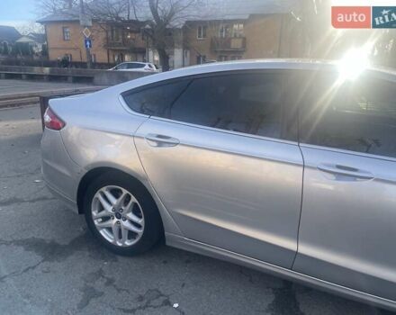 Сірий Форд Фьюжен, об'ємом двигуна 2.5 л та пробігом 330 тис. км за 11000 $, фото 4 на Automoto.ua