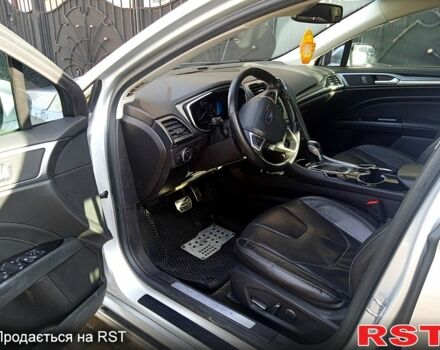 Серый Форд Фьюжн, объемом двигателя 2 л и пробегом 229 тыс. км за 13750 $, фото 3 на Automoto.ua