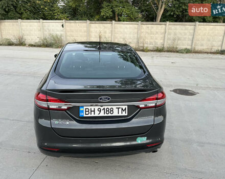 Форд Фьюжн 2016 в Одессе на Automoto.ua Серый Форд Фьюжн, объемом двигателя 2 л и пробегом 143 тыс. км за 15500 $, фото 5 на Automoto.ua