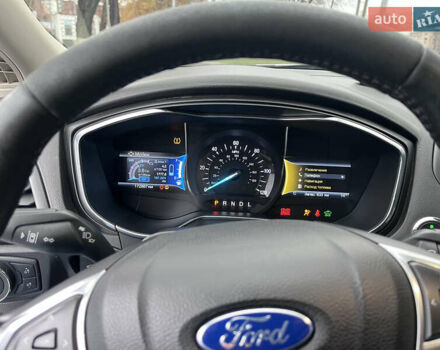 Сірий Форд Фьюжен, об'ємом двигуна 2 л та пробігом 172 тис. км за 14500 $, фото 14 на Automoto.ua