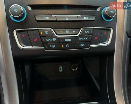 Серый Форд Фьюжн, объемом двигателя 2 л и пробегом 134 тыс. км за 17790 $, фото 22 на Automoto.ua