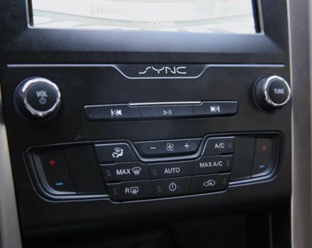 Серый Форд Фьюжн, объемом двигателя 2.5 л и пробегом 168 тыс. км за 10700 $, фото 14 на Automoto.ua