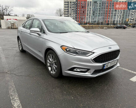 Серый Форд Фьюжн, объемом двигателя 2 л и пробегом 92 тыс. км за 17200 $, фото 2 на Automoto.ua