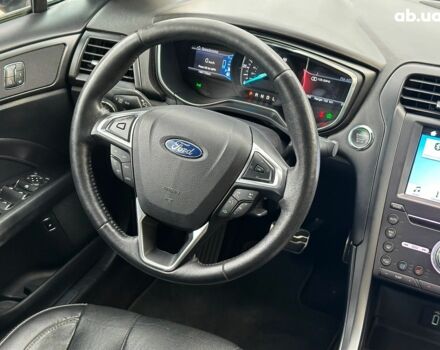 Серый Форд Фьюжн, объемом двигателя 2 л и пробегом 148 тыс. км за 16990 $, фото 29 на Automoto.ua