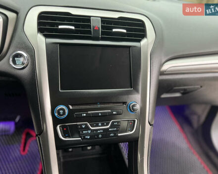 Сірий Форд Фьюжен, об'ємом двигуна 2.5 л та пробігом 243 тис. км за 9200 $, фото 22 на Automoto.ua