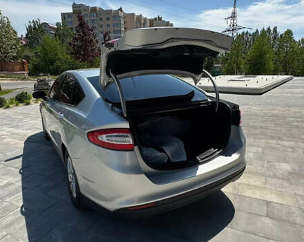 Серый Форд Фьюжн, объемом двигателя 2.49 л и пробегом 246 тыс. км за 8700 $, фото 4 на Automoto.ua