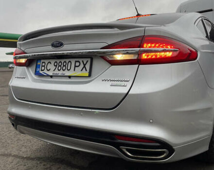 Сірий Форд Фьюжен, об'ємом двигуна 2 л та пробігом 190 тис. км за 12999 $, фото 5 на Automoto.ua