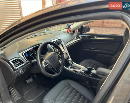 Серый Форд Фьюжн, объемом двигателя 2.5 л и пробегом 210 тыс. км за 11000 $, фото 19 на Automoto.ua