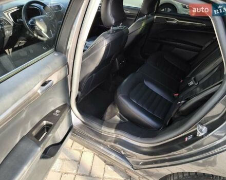 Сірий Форд Фьюжен, об'ємом двигуна 2 л та пробігом 185 тис. км за 12999 $, фото 17 на Automoto.ua