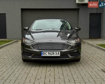 Сірий Форд Фьюжен, об'ємом двигуна 2 л та пробігом 75 тис. км за 12600 $, фото 2 на Automoto.ua