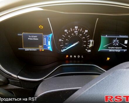 Серый Форд Фьюжн, объемом двигателя 2 л и пробегом 229 тыс. км за 13750 $, фото 6 на Automoto.ua