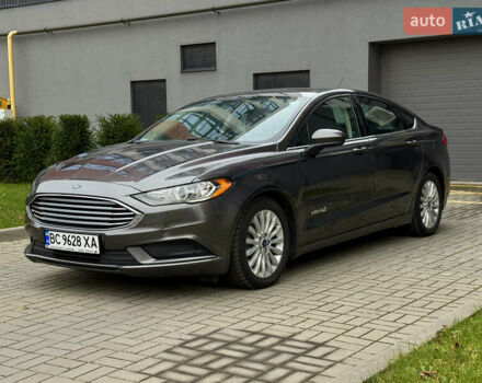 Сірий Форд Фьюжен, об'ємом двигуна 2 л та пробігом 75 тис. км за 12600 $, фото 1 на Automoto.ua