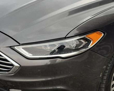 Сірий Форд Фьюжен, об'ємом двигуна 2 л та пробігом 174 тис. км за 14500 $, фото 3 на Automoto.ua