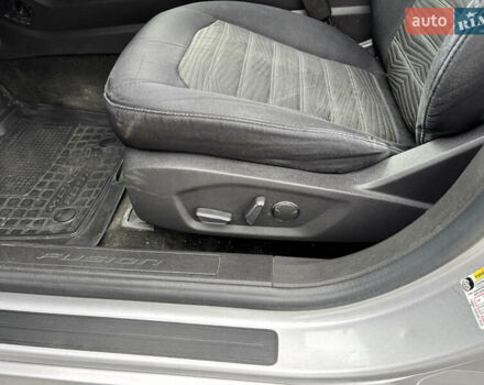 Серый Форд Фьюжн, объемом двигателя 2.49 л и пробегом 210 тыс. км за 10700 $, фото 9 на Automoto.ua