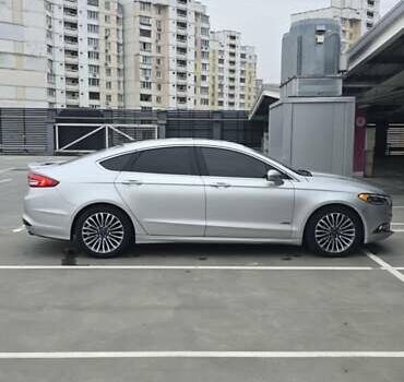 Серый Форд Фьюжн, объемом двигателя 2 л и пробегом 280 тыс. км за 13200 $, фото 5 на Automoto.ua