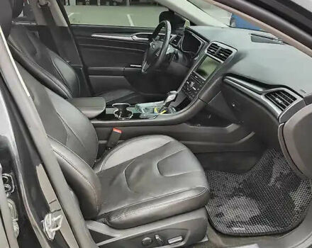 Сірий Форд Фьюжен, об'ємом двигуна 2 л та пробігом 120 тис. км за 14000 $, фото 4 на Automoto.ua