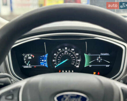 Сірий Форд Фьюжен, об'ємом двигуна 2.49 л та пробігом 125 тис. км за 10800 $, фото 10 на Automoto.ua