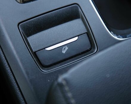 Серый Форд Фьюжн, объемом двигателя 2.5 л и пробегом 168 тыс. км за 10700 $, фото 17 на Automoto.ua