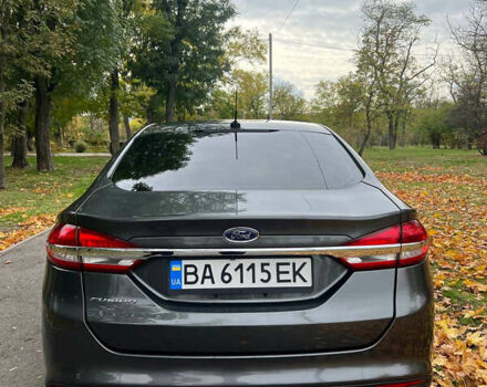 Сірий Форд Фьюжен, об'ємом двигуна 2.5 л та пробігом 255 тис. км за 10700 $, фото 4 на Automoto.ua