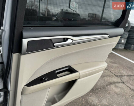 Серый Форд Фьюжн, объемом двигателя 2 л и пробегом 159 тыс. км за 14600 $, фото 18 на Automoto.ua