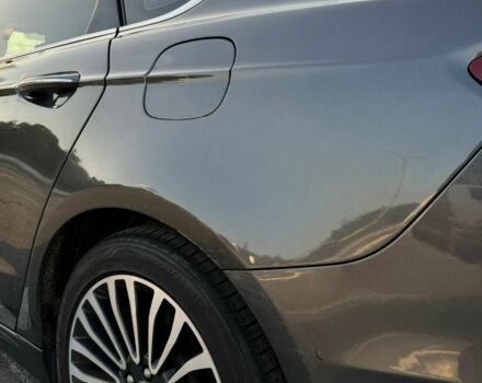 Сірий Форд Фьюжен, об'ємом двигуна 2 л та пробігом 152 тис. км за 10800 $, фото 2 на Automoto.ua