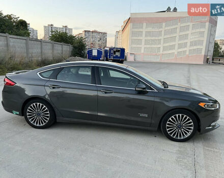 Форд Фьюжн 2016 в Одессе на Automoto.ua Серый Форд Фьюжн, объемом двигателя 2 л и пробегом 143 тыс. км за 15500 $, фото 7 на Automoto.ua