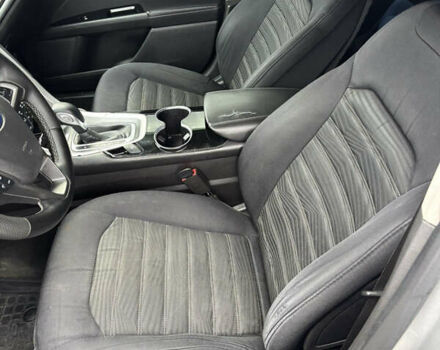 Серый Форд Фьюжн, объемом двигателя 2.49 л и пробегом 210 тыс. км за 10700 $, фото 7 на Automoto.ua